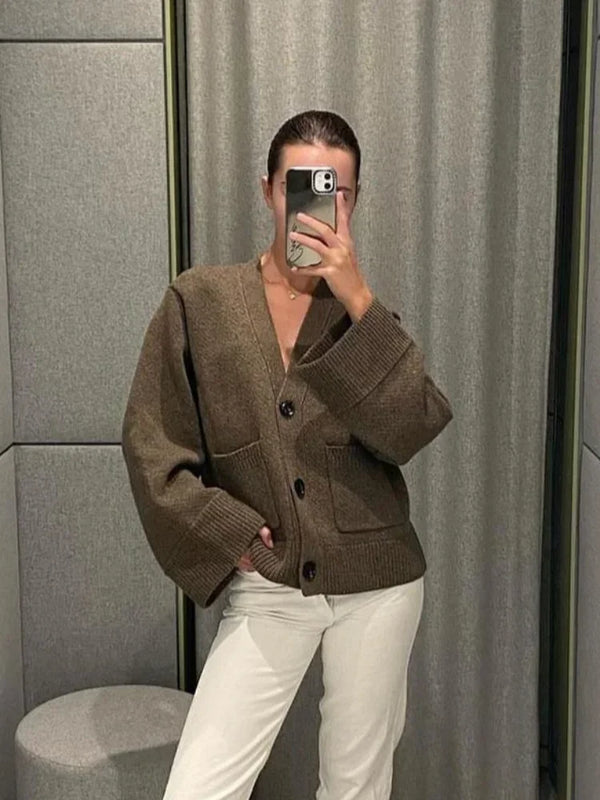 Fashion Single Breasted Buckle Cashmere Cardigan Women Casual V Neck Button Knitted Sweater New Autumn Female Commuter Knitwear